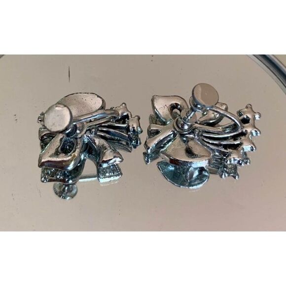 Vintage silver & rhinestone screw back earrings - Picture 3 of 3